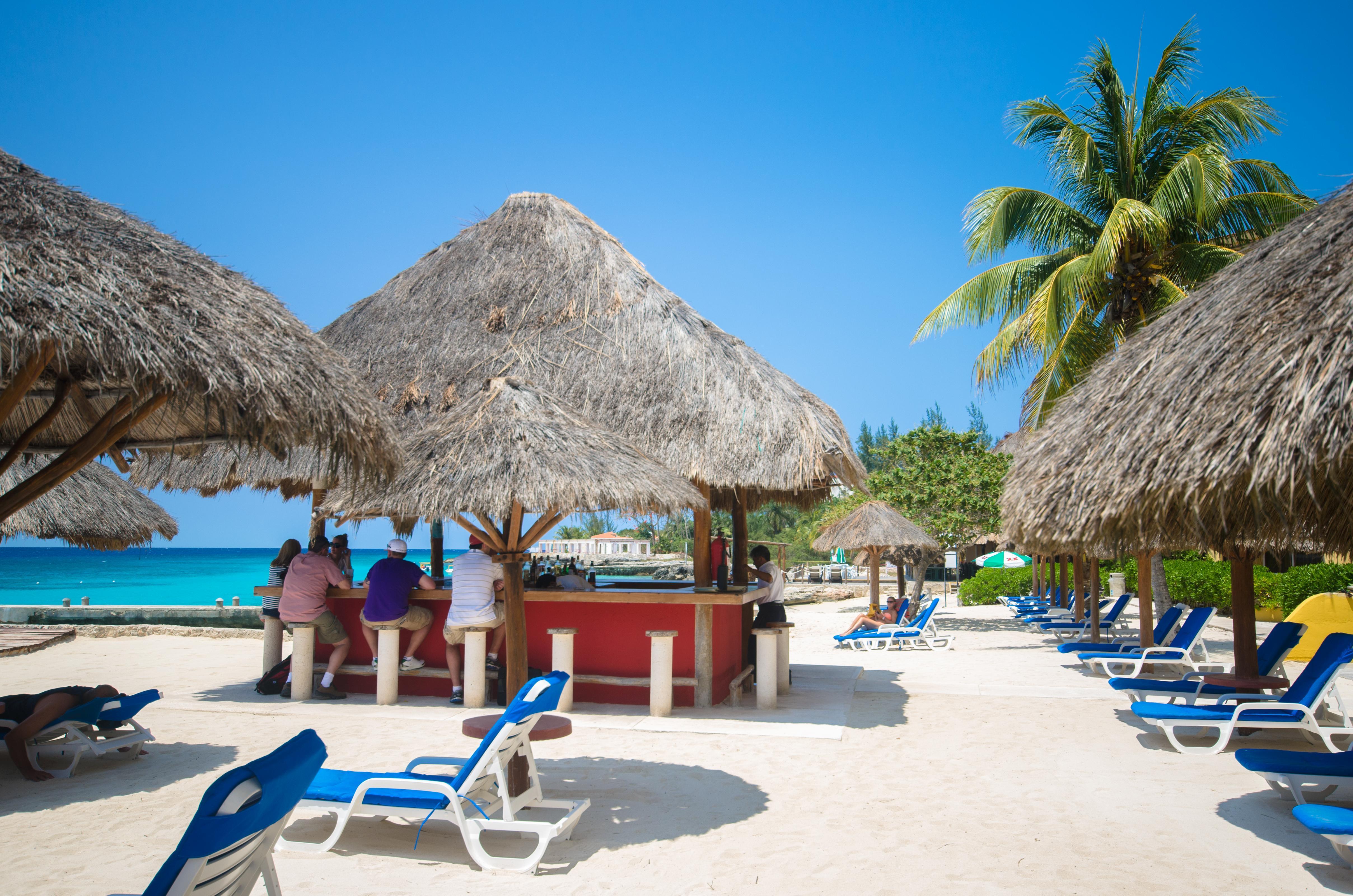 HOTEL PLAYA AZUL GOLF INCLUSIVE | ⋆⋆⋆⋆ | COZUMEL, MEXICO | SEASON DEALS  FROM $225